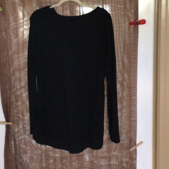 Top - Picture 2 of 3